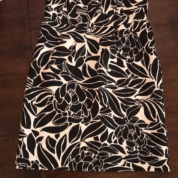 ‼️LAST DAY‼️NWT~ Ann Taylor Petite Floral Dress - Picture 3 of 8